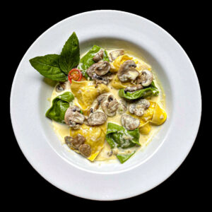 agnolotti-panna-e-funghi-le-due-torri